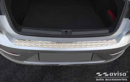 Lastskydd Volkswagen Arteon Shooting Brake Kombi 2020+ / Volkswagen Arteon Shooting Brake Kombi eHybrid 2020+ – Silver satin – detaljbild 3