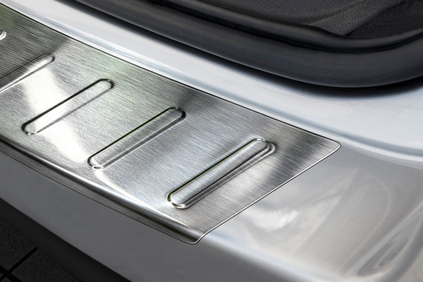 Lastskydd Renault Laguna III Kombi 2008–2015 – Silver satin