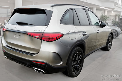Lastskydd Mercedes Glc II (X254) 2022+/ AMG – Spegelblank svart – detaljbild 2