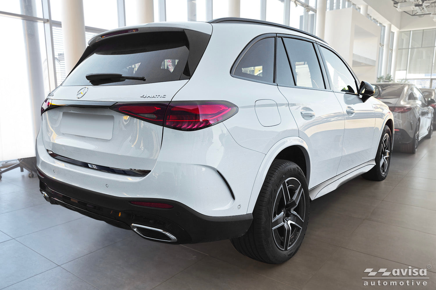 Bakluckelist Mercedes Glc II (X254) 2022+/ AMG – Spegelblank svart – detaljbild 2