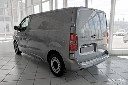 Lastskydd Citroen Jumpy III 4-dörrars 2016+ > The bak bumper protector fits to the carbody version med a length of 4.98 m. The bak… – Silver – detaljbild 2