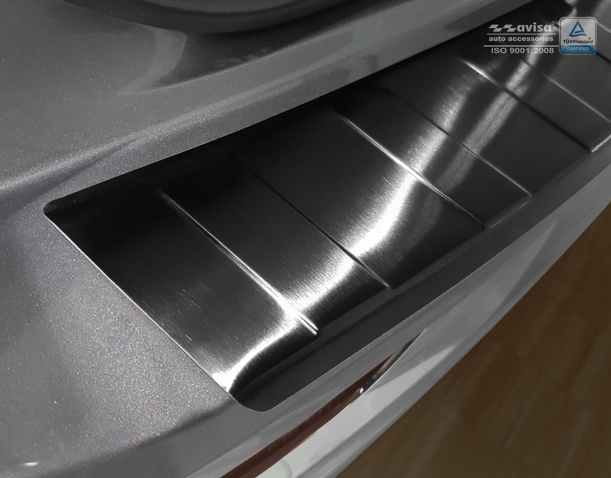 Lastskydd Volvo XC60 II/ R-Design 2017–2021, facelift 2021–2025, facelift 2025+ m.fl. – Svart – detaljbild 2