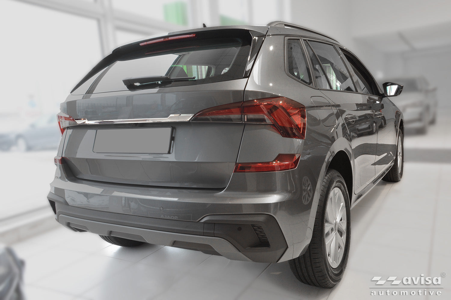 Bakluckelist Skoda Kamiq 2019+24, facelift 24– – Spegelpolerat silver – detaljbild 2