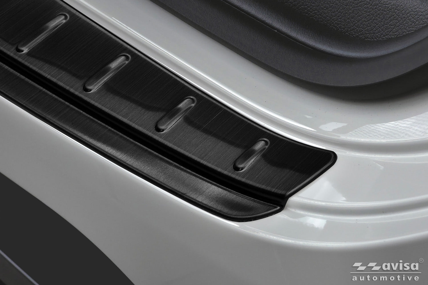 Lastskydd Mercedes Cla III Shooting Brake (X174) 2025+ – Svart – detaljbild 3