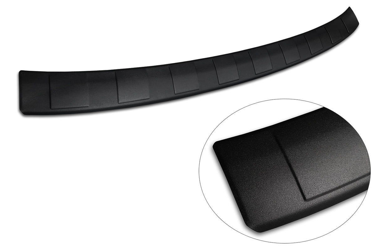 Lastskydd Black Mat Ford Kuga III ST-Line/ Hybrid/ Vignale 2019–2024, facelift 2024+ – Mattsvart