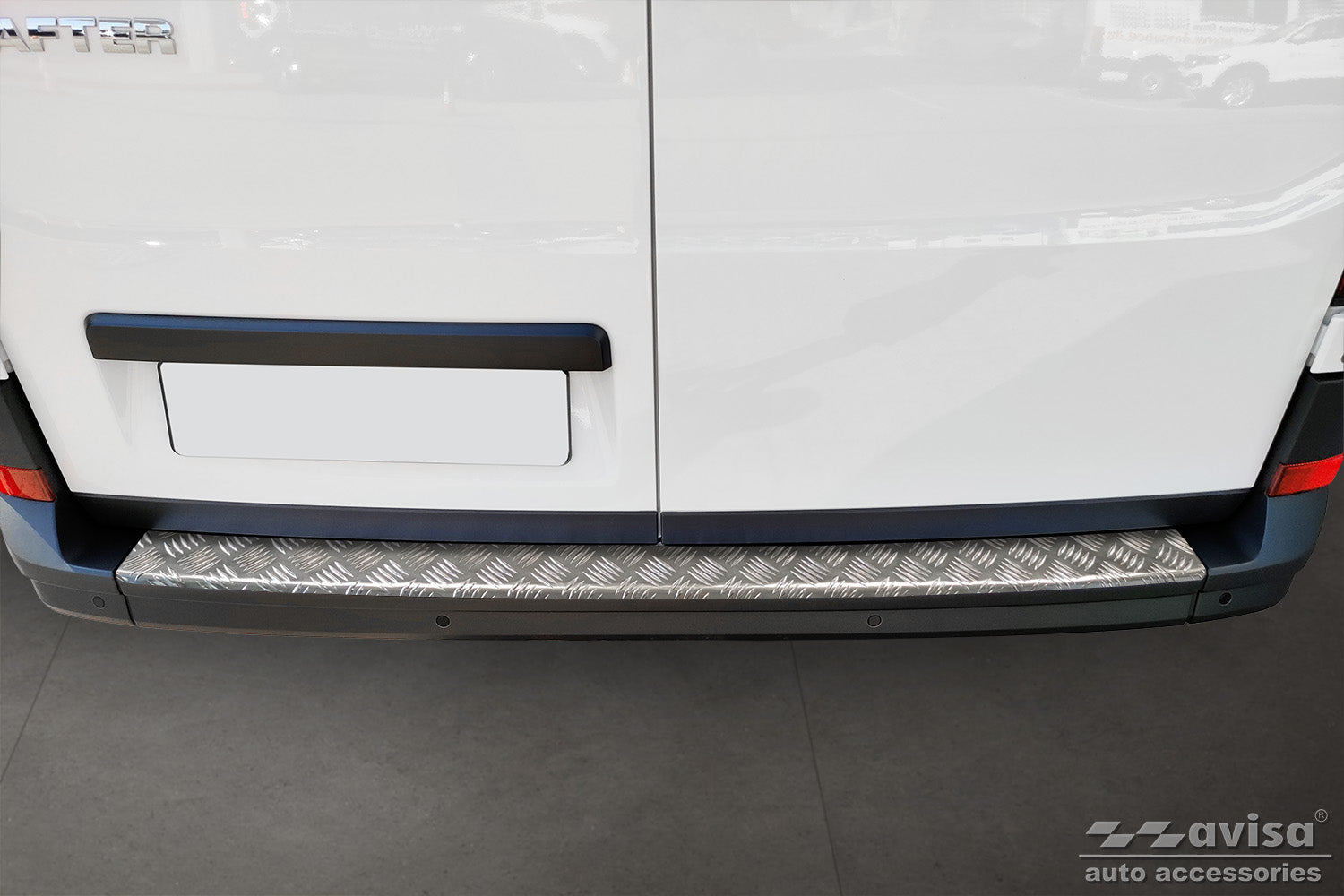 Lastskydd Volkswagen Crafter II 2017–2024, facelift 2024+ – Silver satin (2/35576) – detaljbild 3