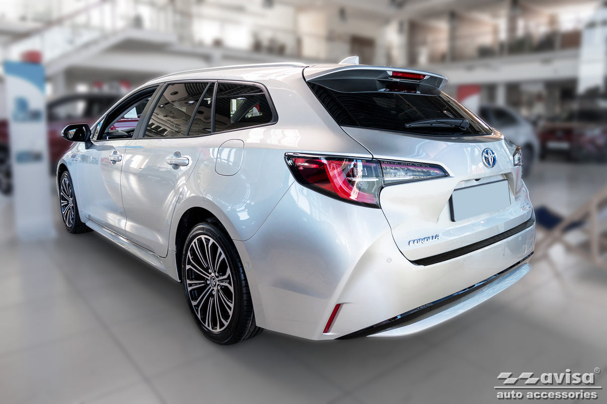 Lastskydd Suzuki Swace Kombi 2020+ / Toyota Corolla XII touring sports 2018+/ GR Sport 2018+ – Svart – detaljbild 2