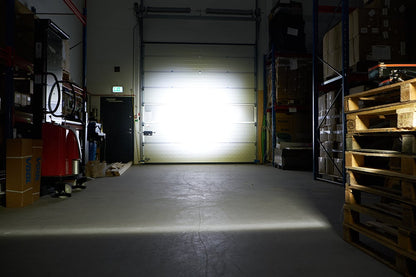 närbild på detaljer och material av OSRAM LEDriving LEDramp SX300 Spot 35cm – OSRAM