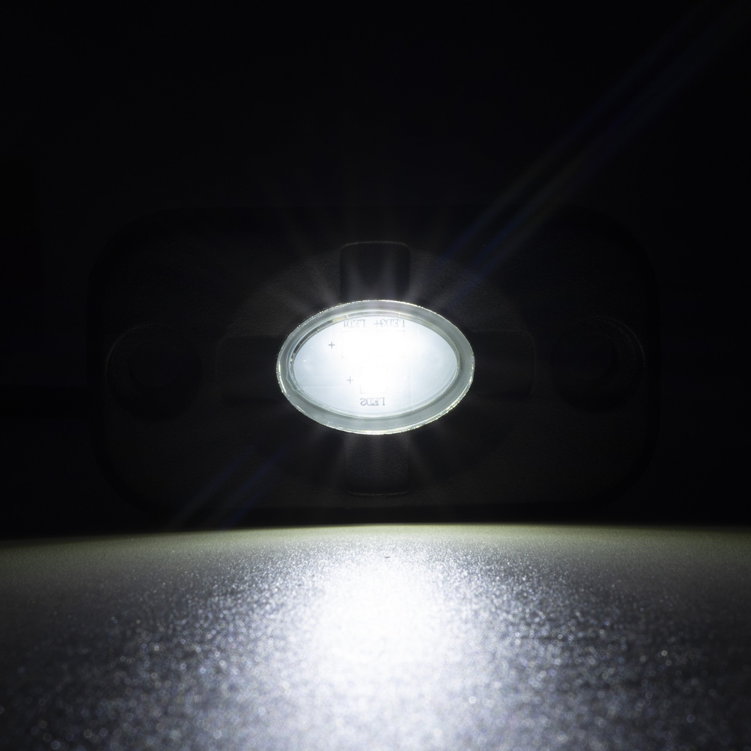 LED-arbetslampa – 9 W – 6000K – 3 LED – 1170 LM – 72mm x 39mm x 13mm