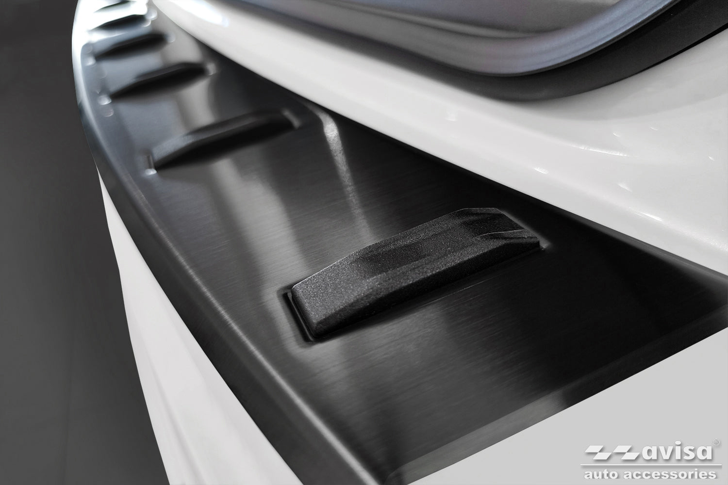 Lastskydd Strong Edition Volkswagen Touran III/ R-line 2015+ – Svart – detaljbild 3