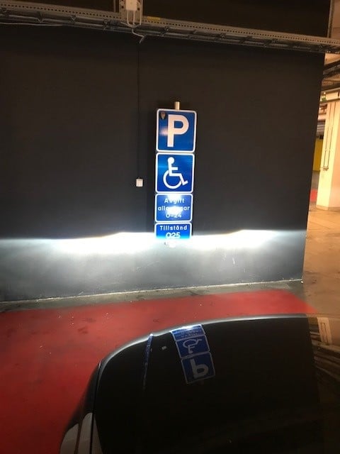 sidovy som visar profil och design av D1S Osram Xenarc Cool blue boost – OSRAM