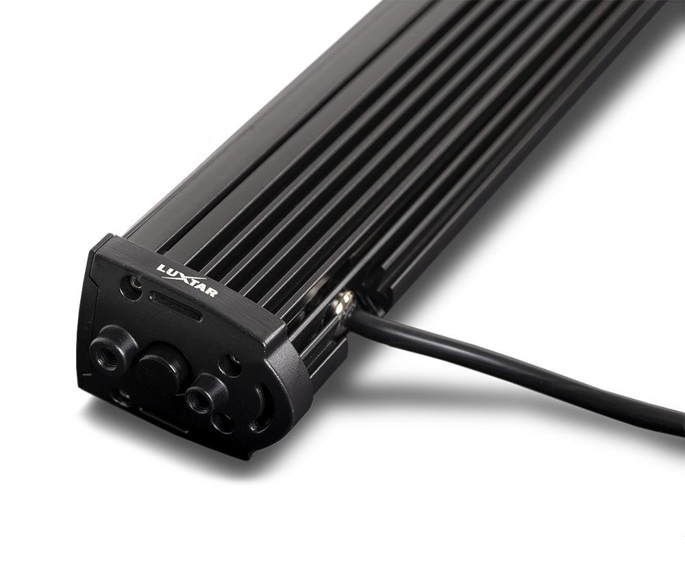 installationsvisning til LUXTAR X20 Black Edition 200W 57cm kåret som bedste LED - Rampen - LUXTAR