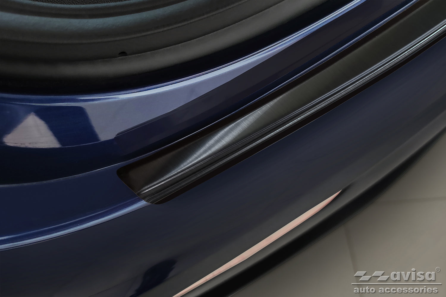 Lastskydd Tesla modell Y 2020+ – Svart – detaljbild 3