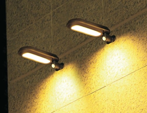 Solcellelampe VALLE – 18 – PIR – sensor – nærbillede detaljer | Xenon-kongen
