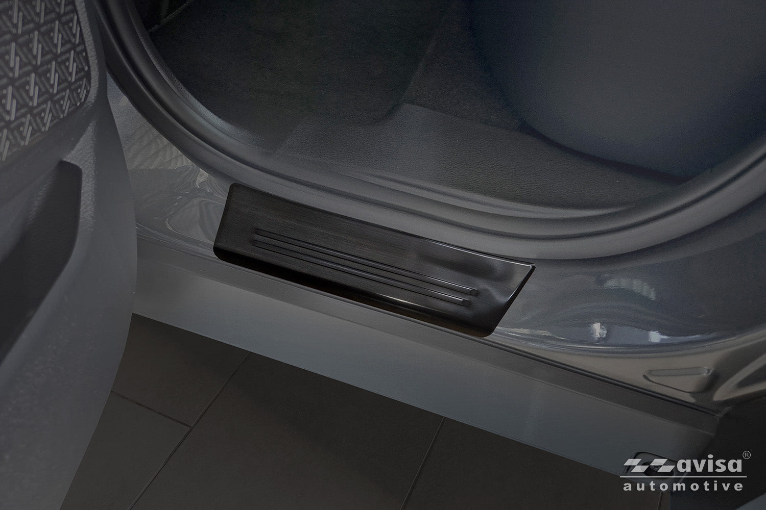 Tröskelskydd Lines Mitsubishi Outlander IV 2025+ – Svart – detaljbild 2