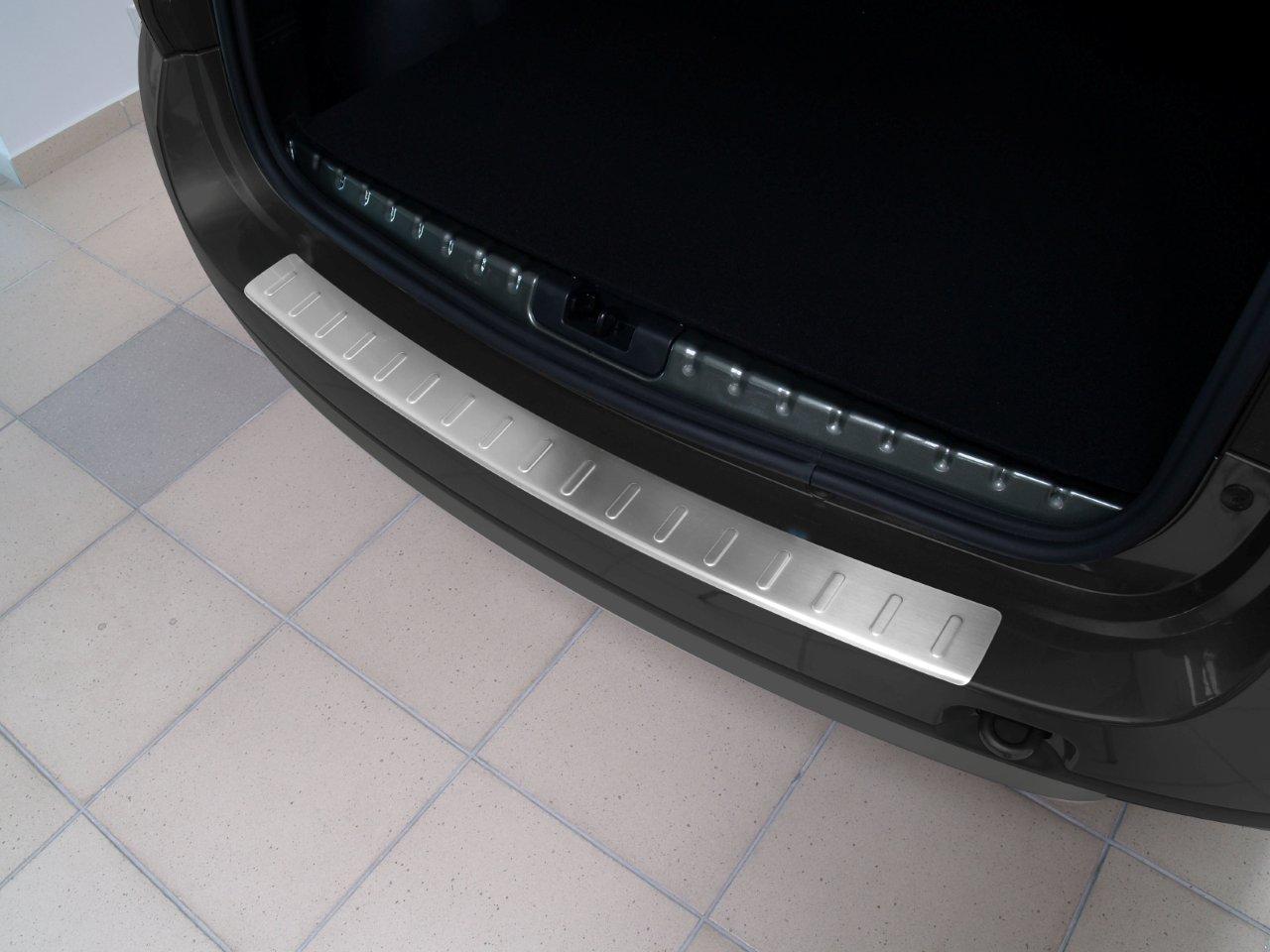 Lastskydd Dacia Duster 2010–2013, facelift 2013–2017 – Silver satin – detaljbild 2