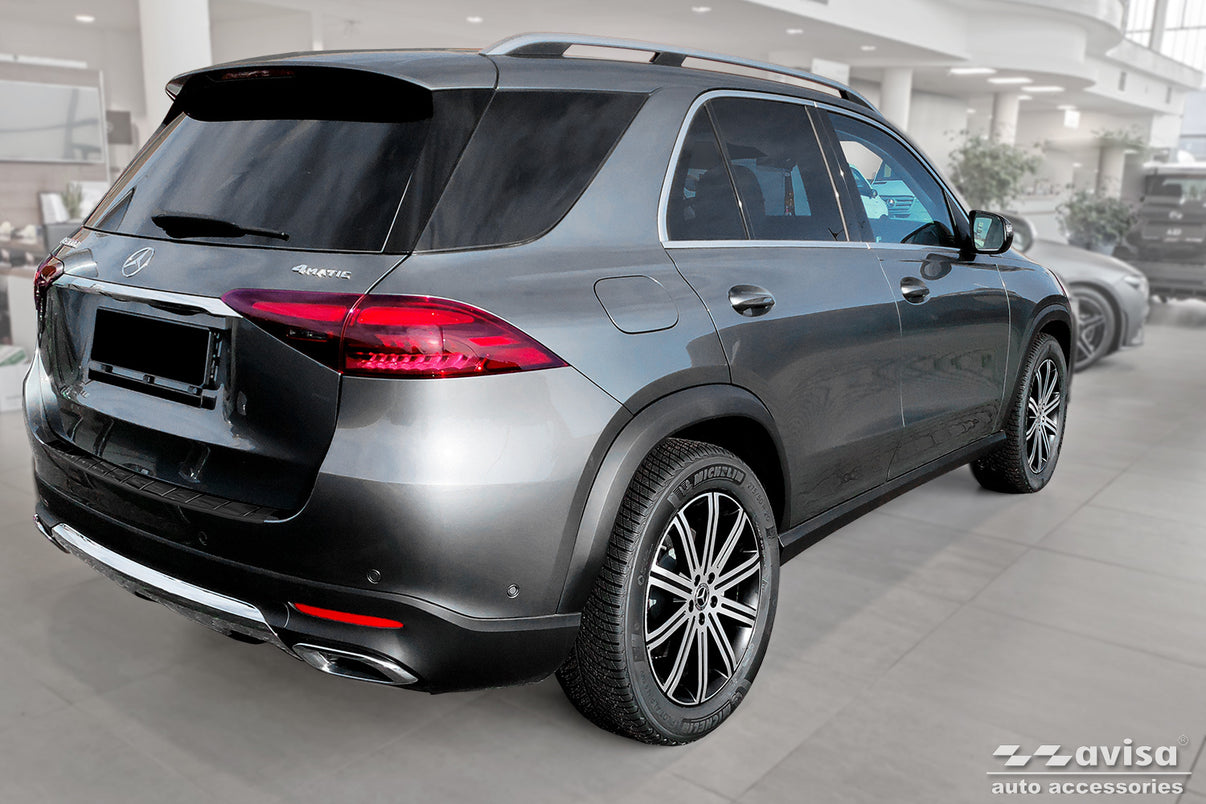Lastskydd Mercedes Gle II W167 facelift 2023+ > (doesn't fit to AMG Line) – Svart – detaljbild 2