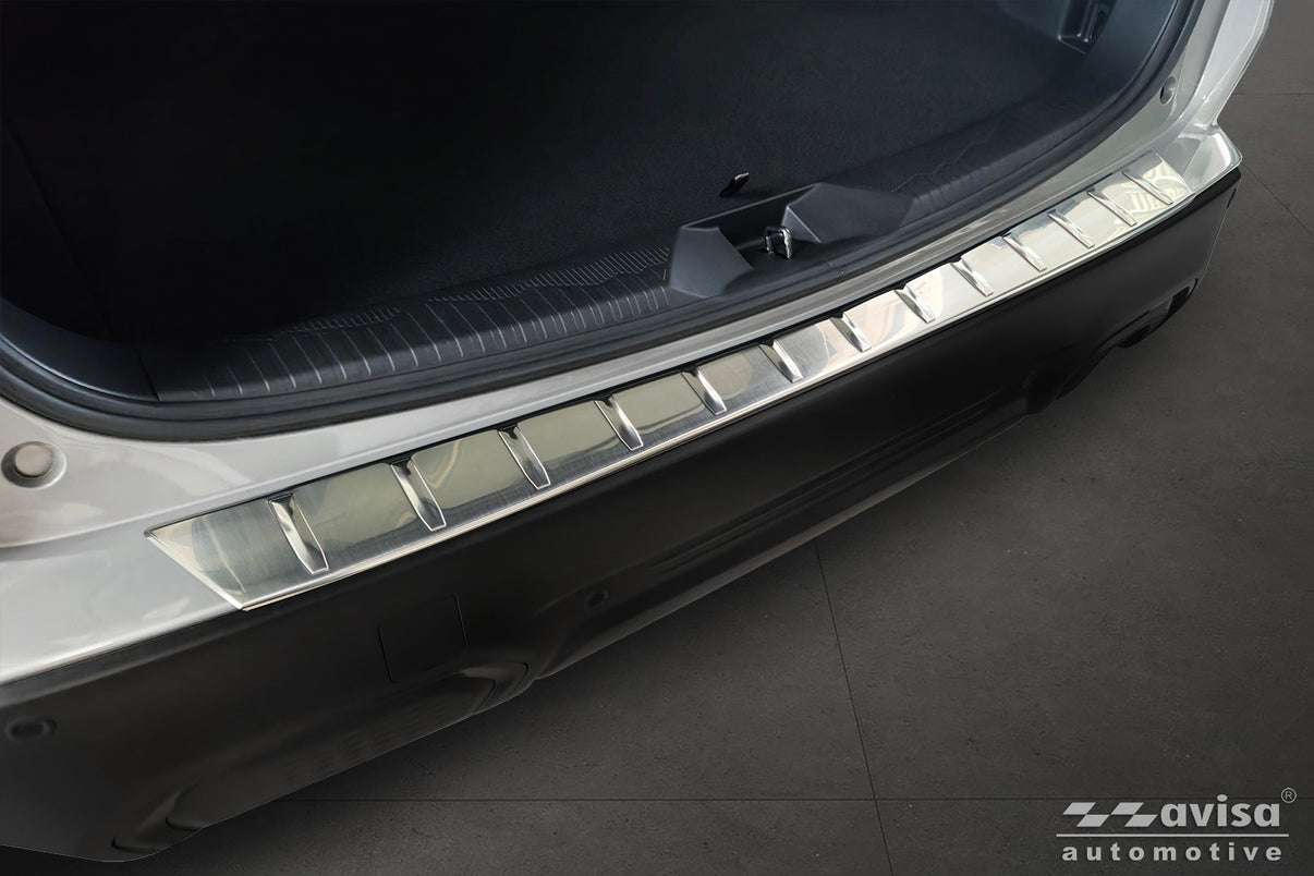 Lastskydd Subaru Forester VI 2024+ – Silver satin – detaljbild 3