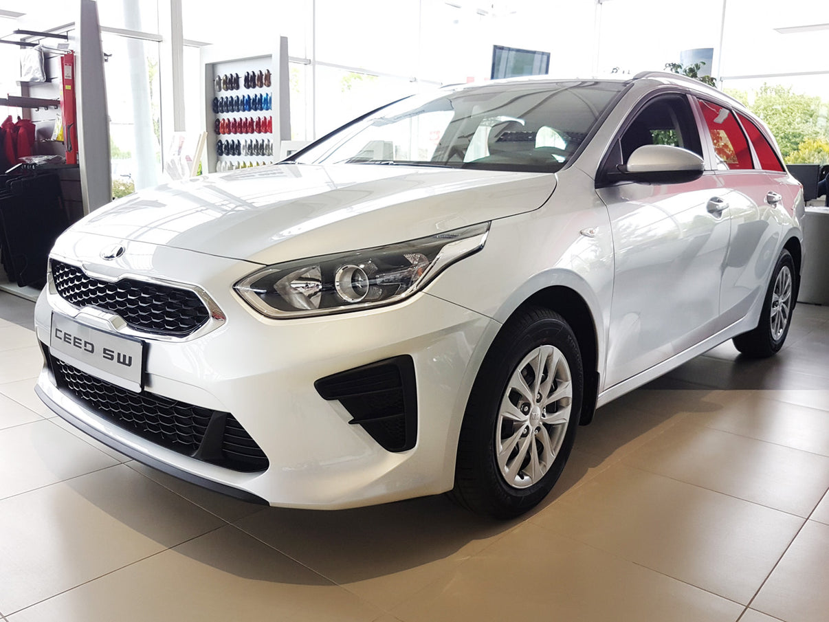 Lastskydd Kia Ceed SW/ wagon 2018–2021, facelift 2021+ – Silver satin – detaljbild 3