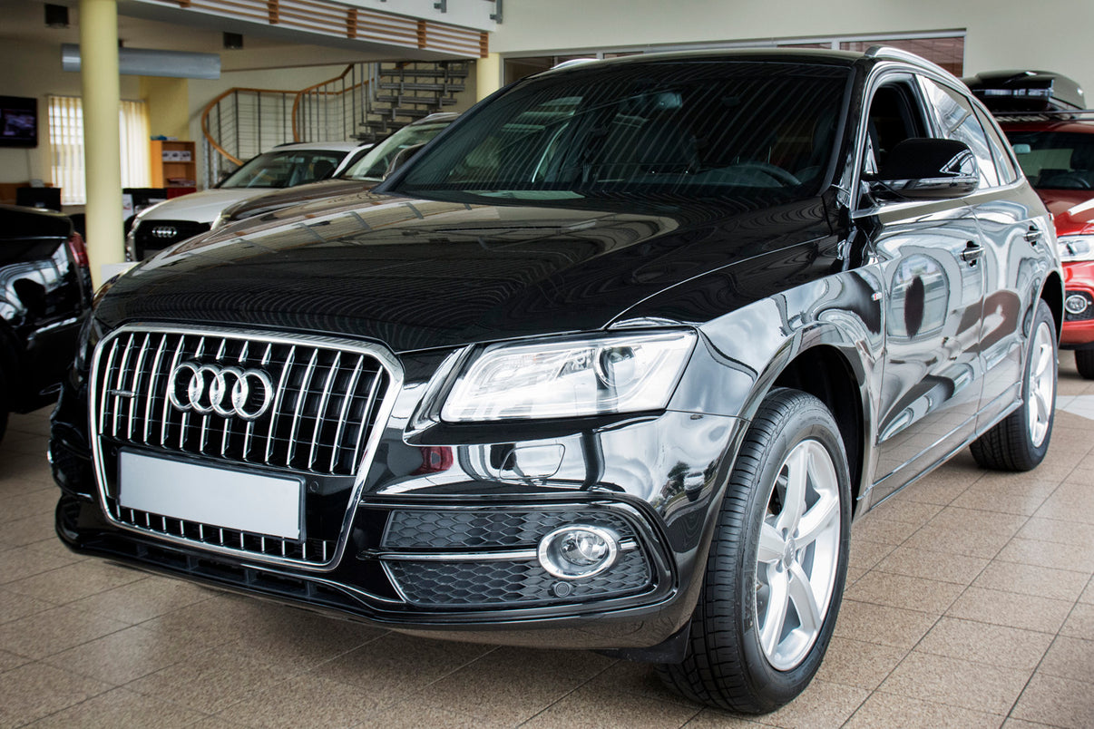 Lastskydd Audi Q5 2008–2012, facelift 2012–2016 / Audi SQ5 2013+ – Spegelblank svart – detaljbild 3