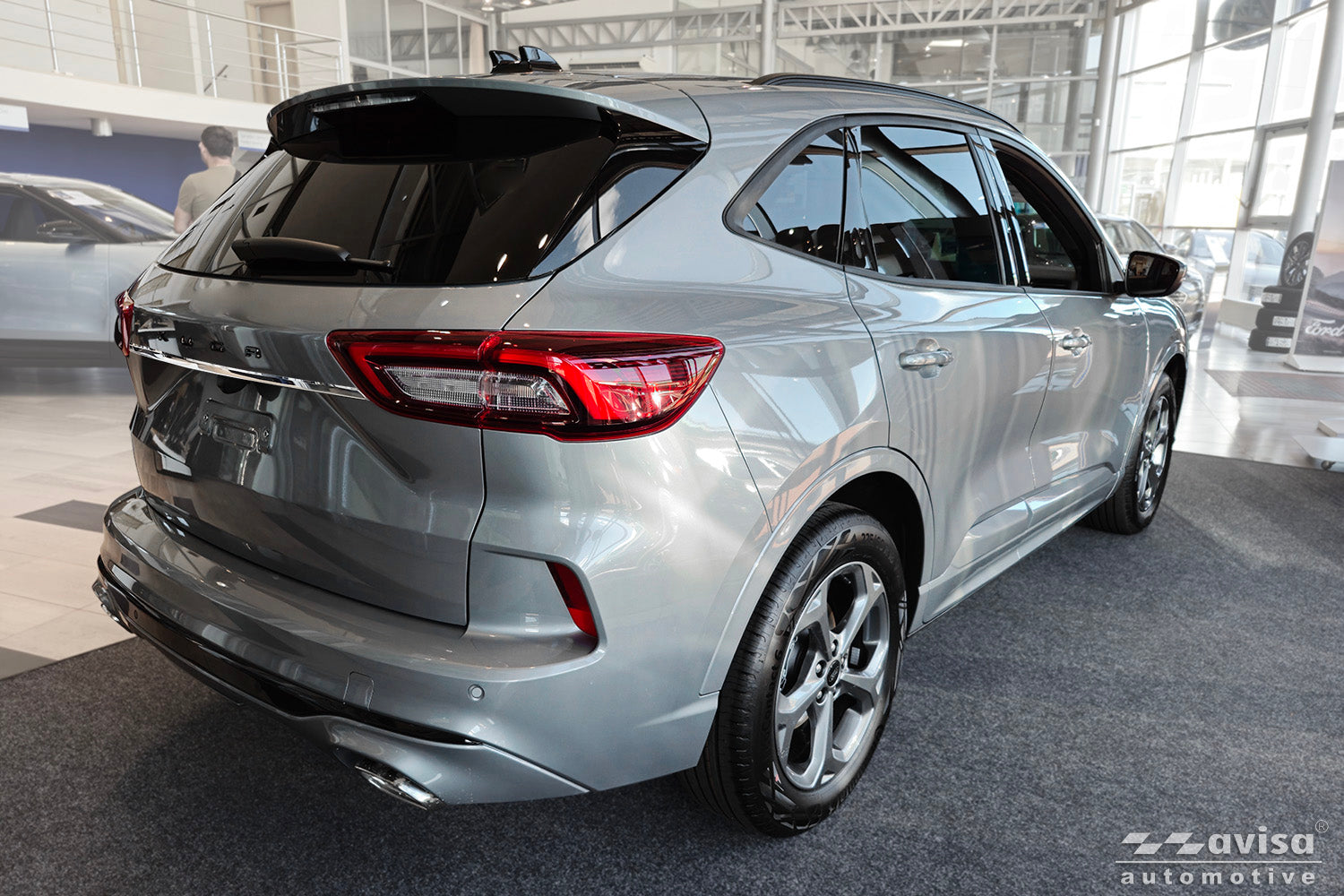 Bakluckelist Ford Kuga III 2019–2024, facelift 2024+ – Spegelpolerat silver – detaljbild 2