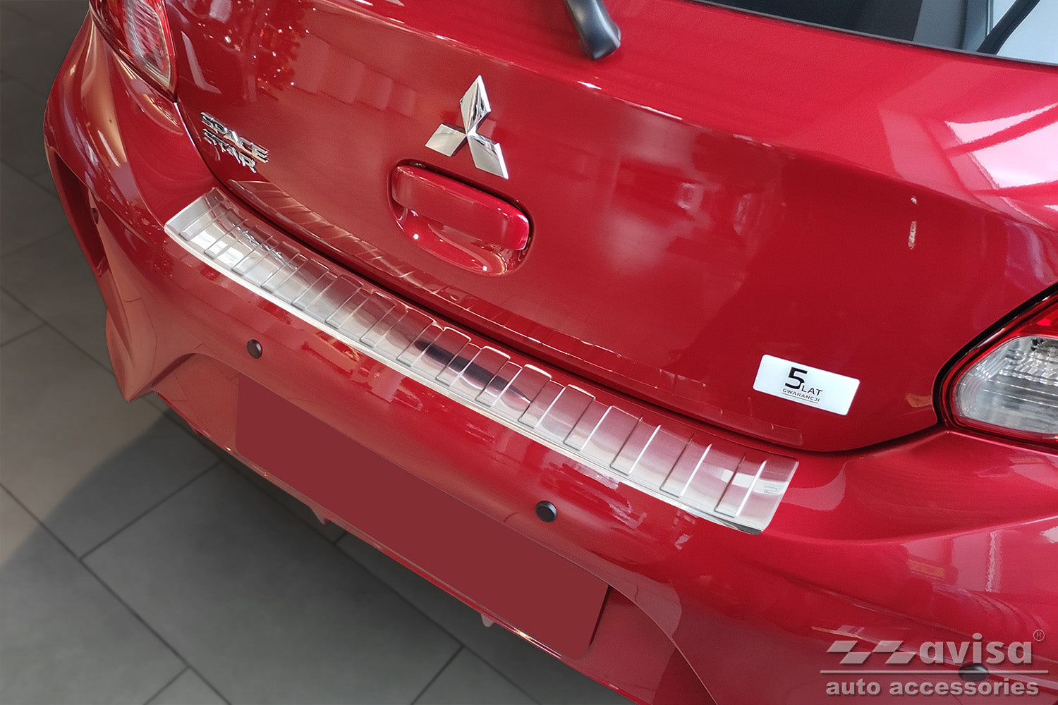 Lastskydd Mitsubishi Space Star facelift 2020+ – Silver satin – detaljbild 3