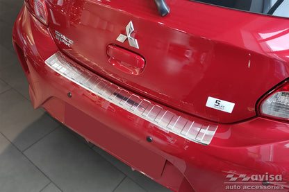 Lastskydd Mitsubishi Space Star facelift 2020+ – Silver satin – detaljbild 3