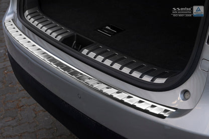 Lastskydd Lexus NX 2014–2017, facelift 2017–2021 – Silver satin – detaljbild 3