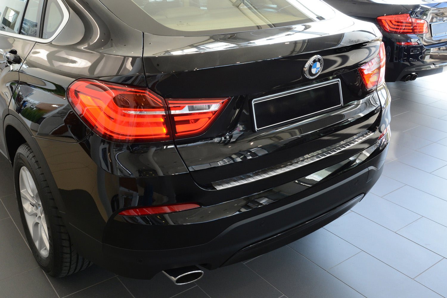 Lastskydd BMW X4 F26 2014–2018 – Silver satin – detaljbild 3