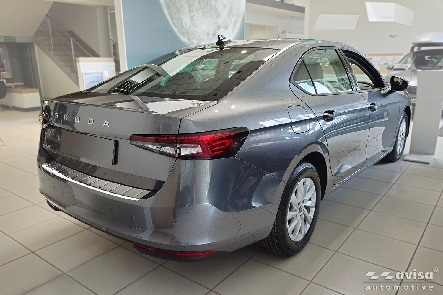 Lastskydd Skoda Superb IV liftback 2023+ – Silver satin – detaljbild 2