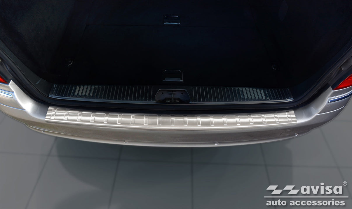 Lastskydd Mercedes E Class W211 Kombi 2002–2009 – Silver satin – detaljbild 3
