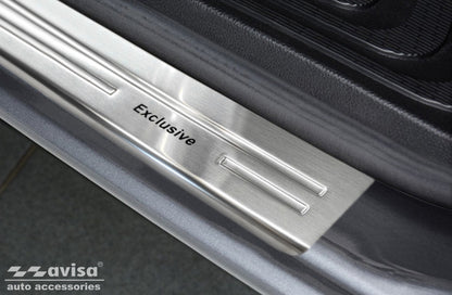 Tröskelskydd Exclusive Mercedes V Class W447/ Vito III 2014+ – Silver satin (2/13016) – detaljbild 2