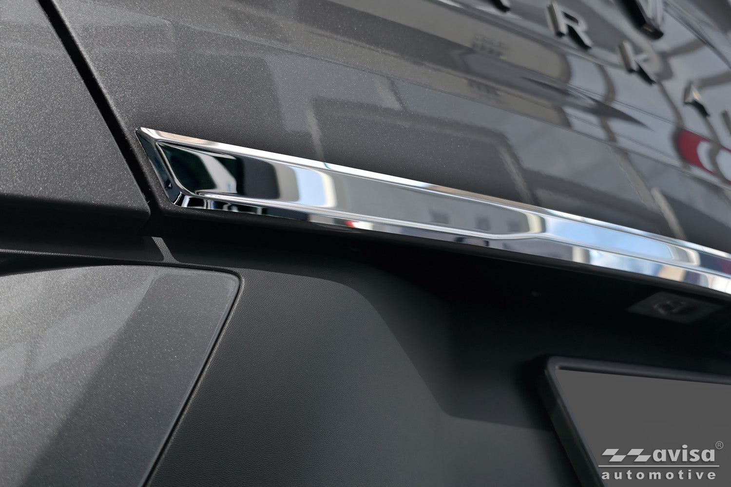 Bakluckelist Renault Arkana 2020+ – Spegelpolerat silver – detaljbild 3