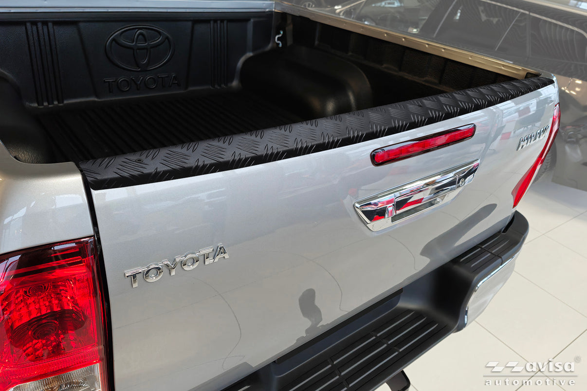 Bakre kant-/skyddslist Toyota Hilux VIII facelift 2020+ – Svart – detaljbild 3