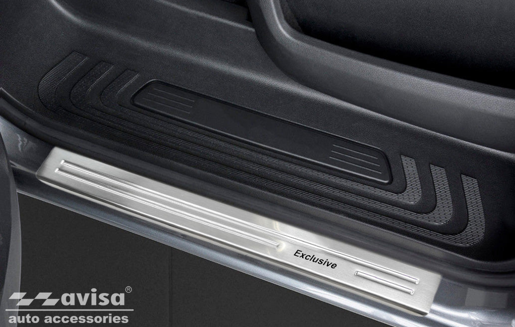 Tröskelskydd Exclusive Mercedes V Class W447/ Vito III 2014+ – Silver satin (2/13016) – detaljbild 3