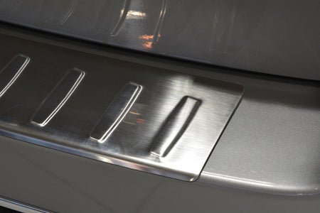 Lastskydd Toyota Auris touring 5-dörrars 2013–2015 – Silver satin