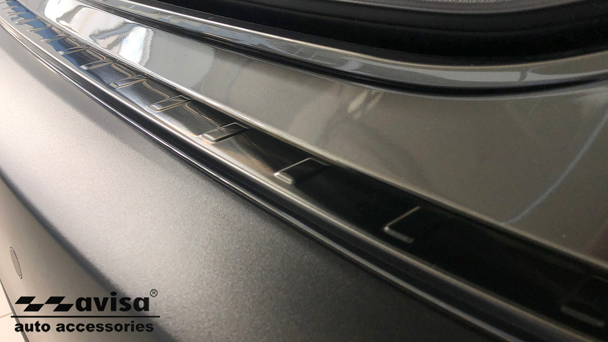 Lastskydd Mazda CX-30 2019+ – Svart (2/45001) – detaljbild 3