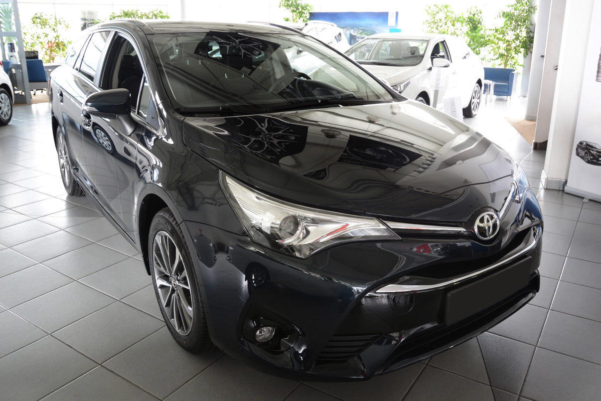 Lastskydd Toyota Avensis III Kombi facelift 2015+ – Svart – detaljbild 3