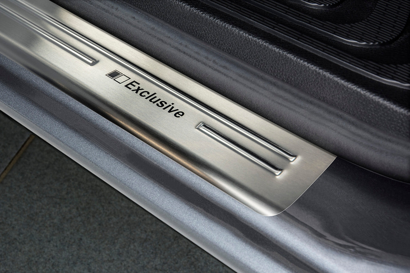Tröskelskydd Exclusive Mercedes V Class W447/ Vito III 2014+ – Silver satin (2/13002)