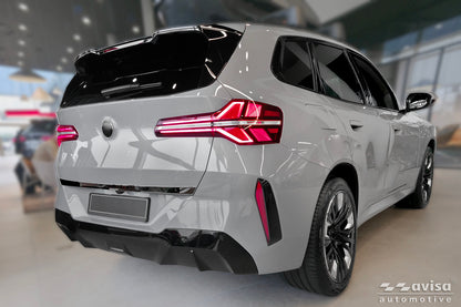Bakluckelist BMW X3 (G45) 2024+ – Spegelblank svart – detaljbild 2