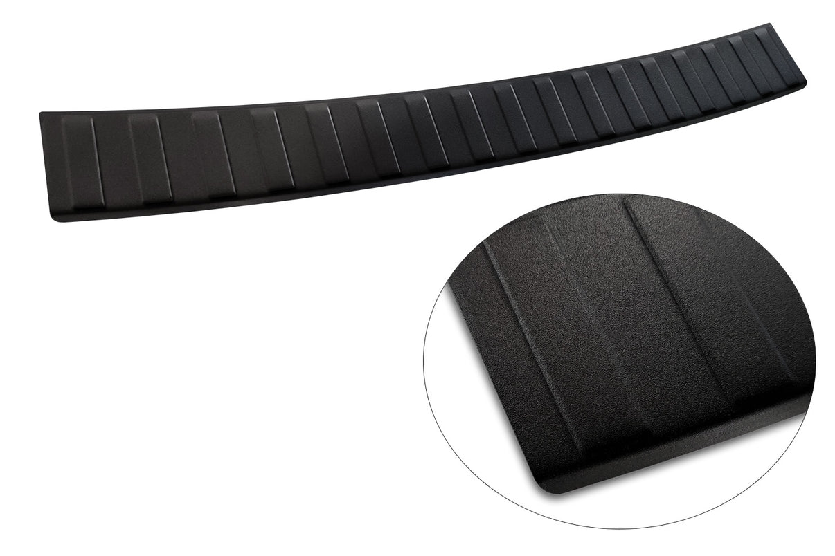 Lastskydd Black Mat Volkswagen Passat B8 variant/ R-line/ Alltrack/ GTE 2014–2019, facelift 2019–2023 – Mattsvart