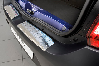 Lastskydd Dacia Sandero II halvkombi 2012–2016, facelift 2016–2020 – Silver satin – detaljbild 2
