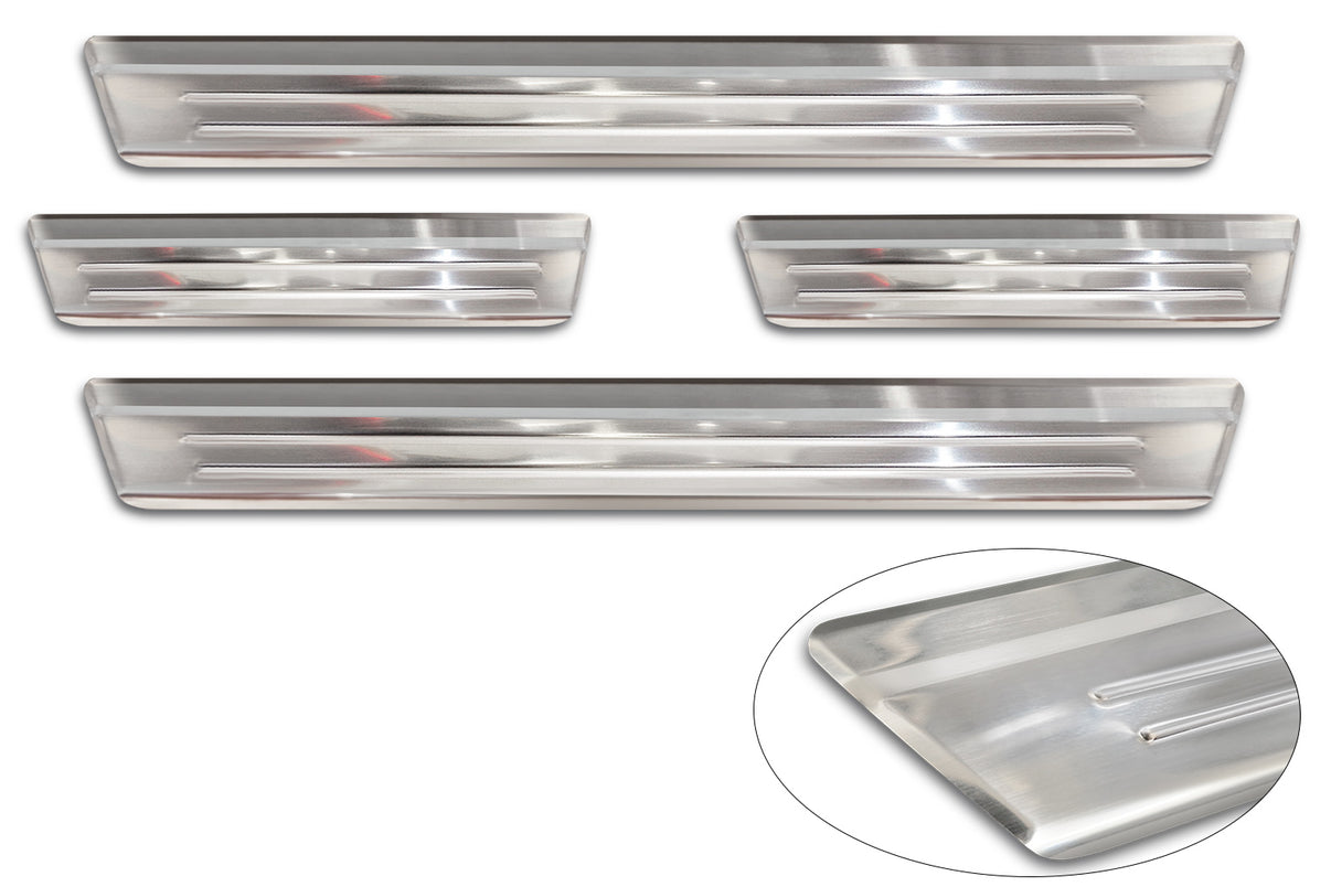 Tröskelskydd Lines Mazda CX-30 2019+ – Silver satin