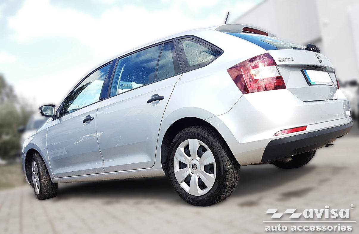 Lastskydd Skoda Rapid 2012–2017, facelift 2017+ – Silver satin – detaljbild 2