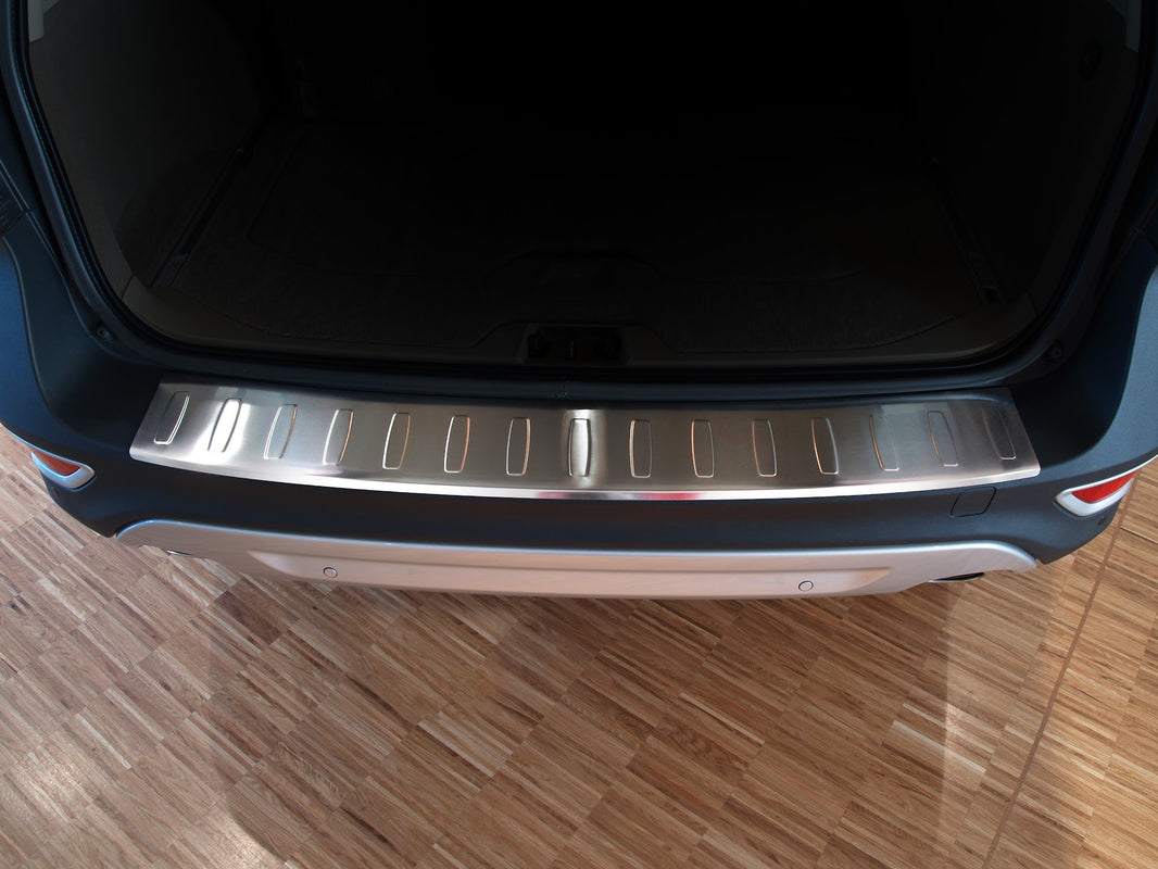 Lastskydd Volvo XC70 2007–2013 – Silver satin