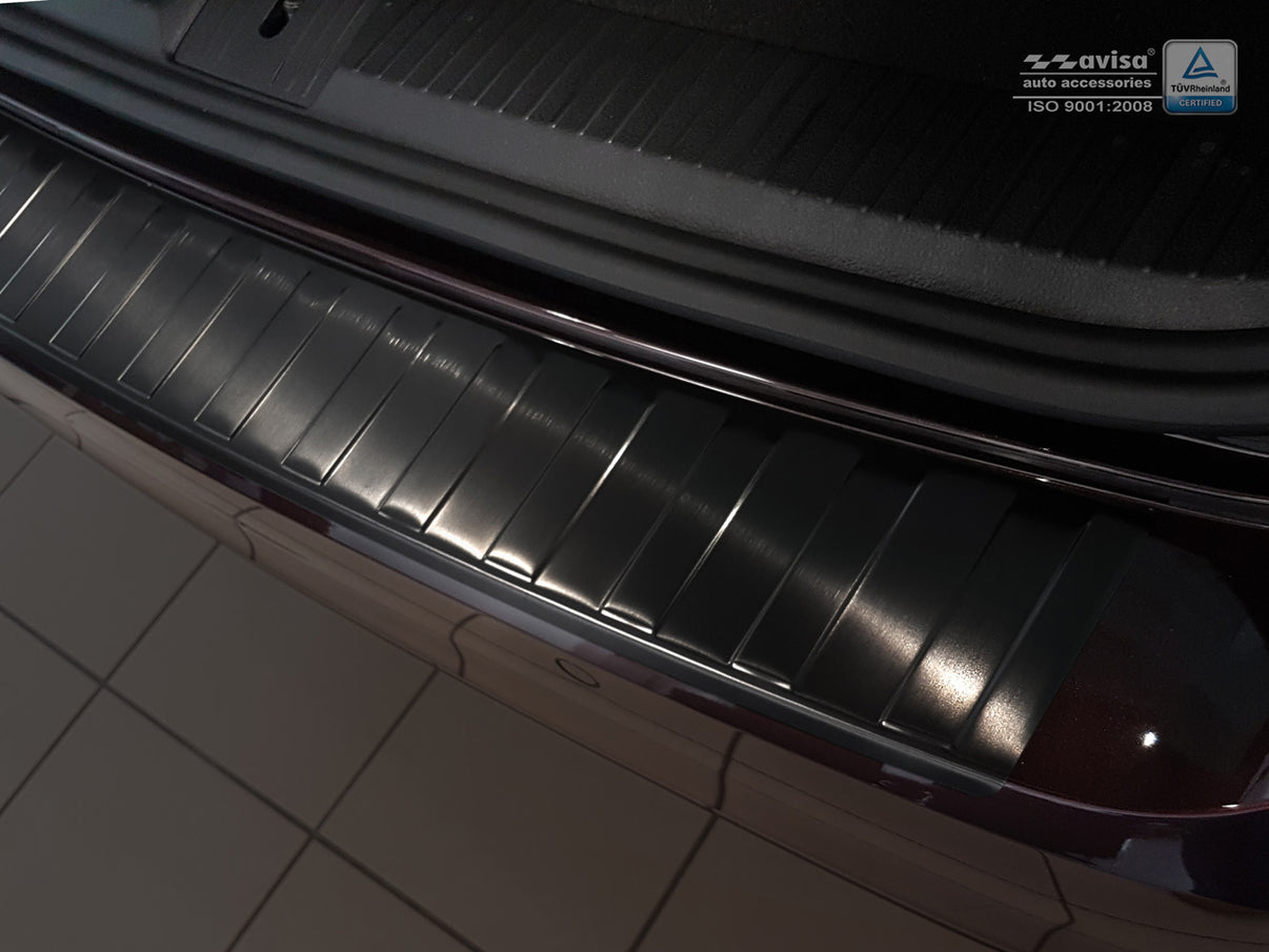 Lastskydd Volkswagen Passat B8 variant/ R-line/ Alltrack/ GTE 2014–2019, facelift 2019–2023 – Svart – detaljbild 2