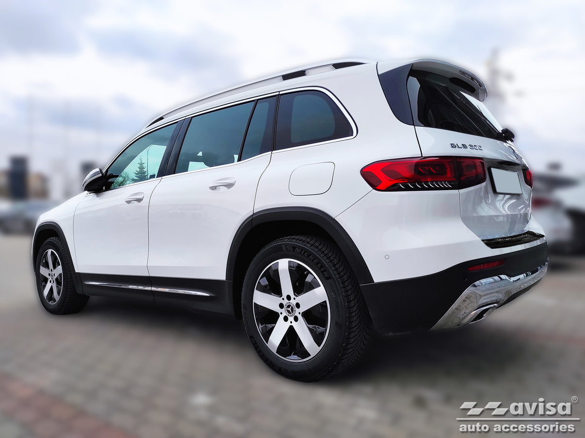 Lastskydd Mercedes Glb (X247) crossover 2019–2025/ Mercedes Glb AMG (X247) 2019–2025 – Spegelblank svart – detaljbild 2