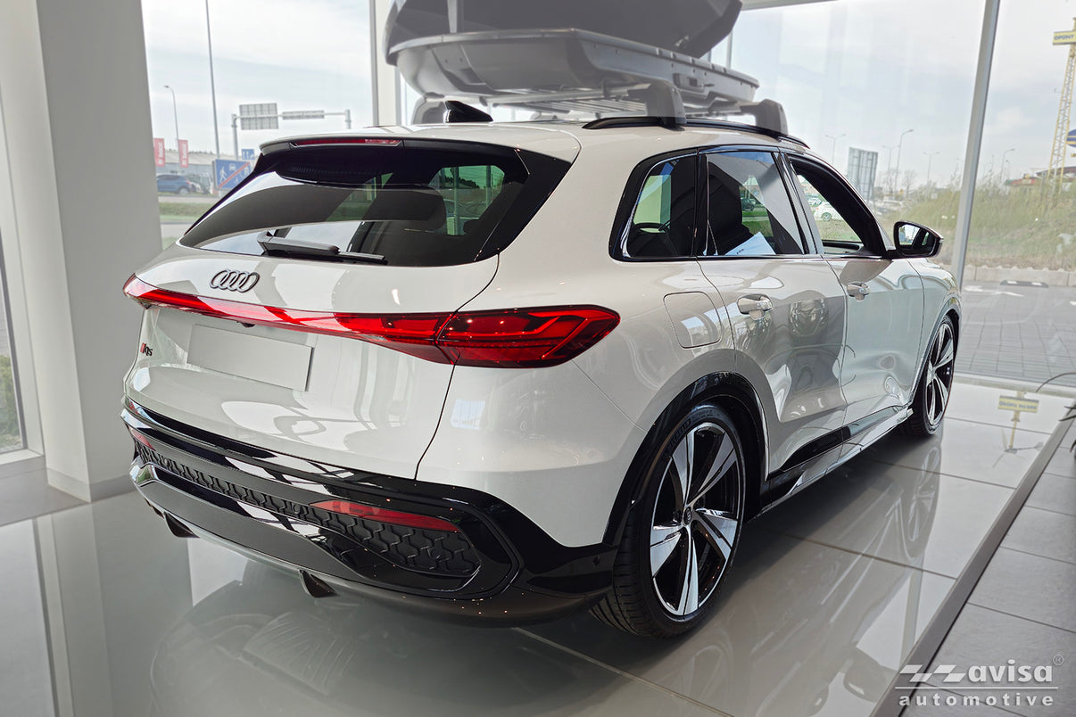 Lastskydd Audi Q5 III 2024+ – Spegelpolerat silver – detaljbild 2