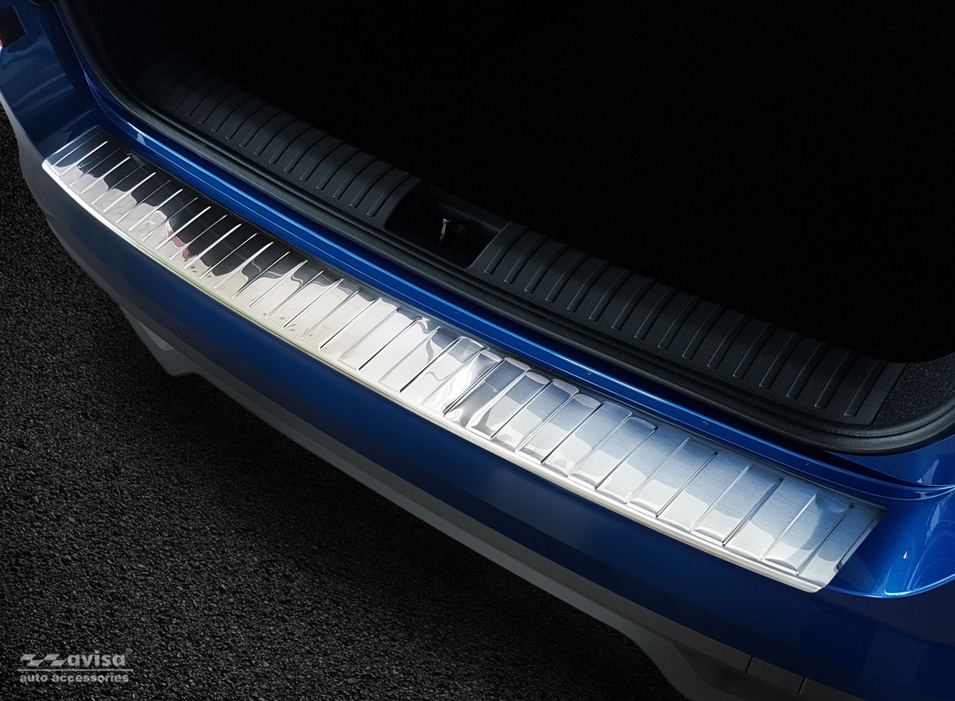 Lastskydd Skoda Kamiq crossover 2019–2024 – Silver satin – detaljbild 3