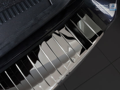 Lastskydd Skoda Octavia III Kombi facelift 2016–2019 – Spegelblank svart – detaljbild 2